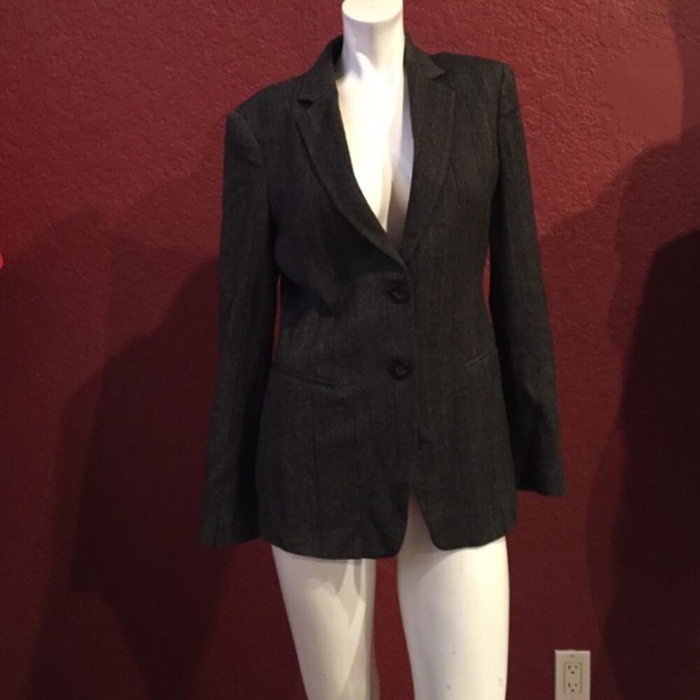 Maska Blazer Size I 42, F 40, USA 8